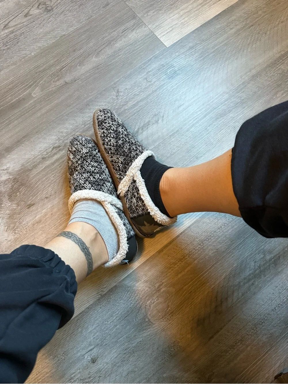 Mismatched Black Light Gray Ankle Socks Gym Workout Used Women’s